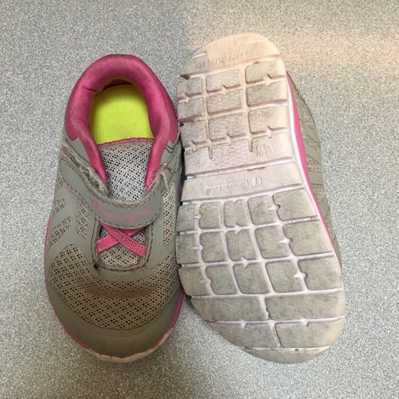 Champion Other - Champion Girls Toddler sneakers 👟